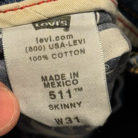 Levi's Classic Blue Denim Cut-Off Shorts - Picture 3 of 4